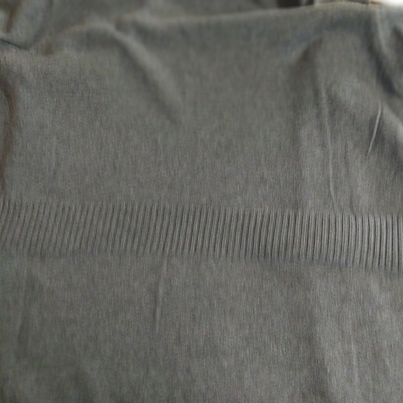 Covington Women's Dark Gray Cardigan - Picture 7 of 12